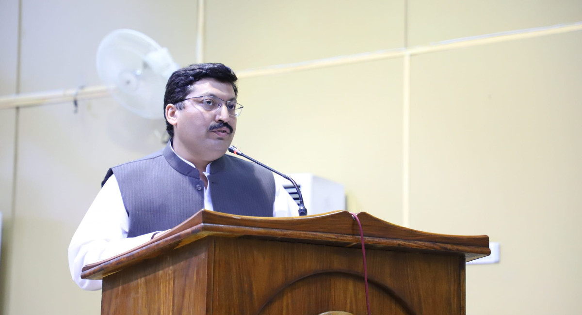 Dr Iftikhar Ahmad, Chief Organizer, PIDE Islamabad addressing Opening Ceremony of PSDE